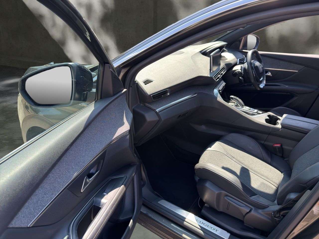 2018 PEUGEOT 3008 2018 PEUGEOT 3008