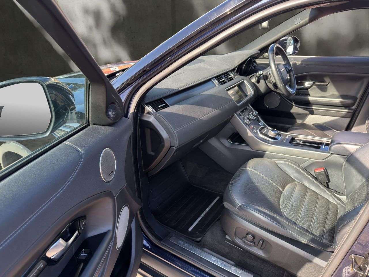 2019 LAND ROVER RANGE ROVER EVOQUE 2019 LAND ROVER RANGE ROVER EVOQUE