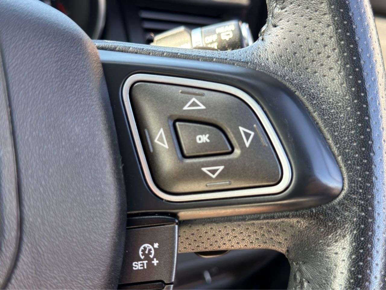 2019 LAND ROVER RANGE ROVER EVOQUE 2019 LAND ROVER RANGE ROVER EVOQUE