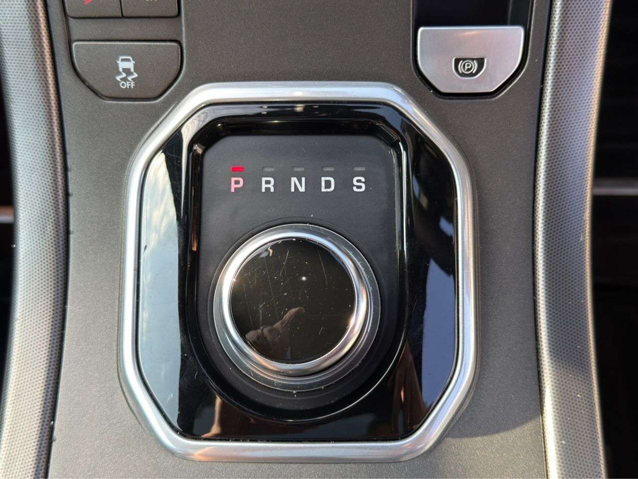 2019 LAND ROVER RANGE ROVER EVOQUE 2019 LAND ROVER RANGE ROVER EVOQUE