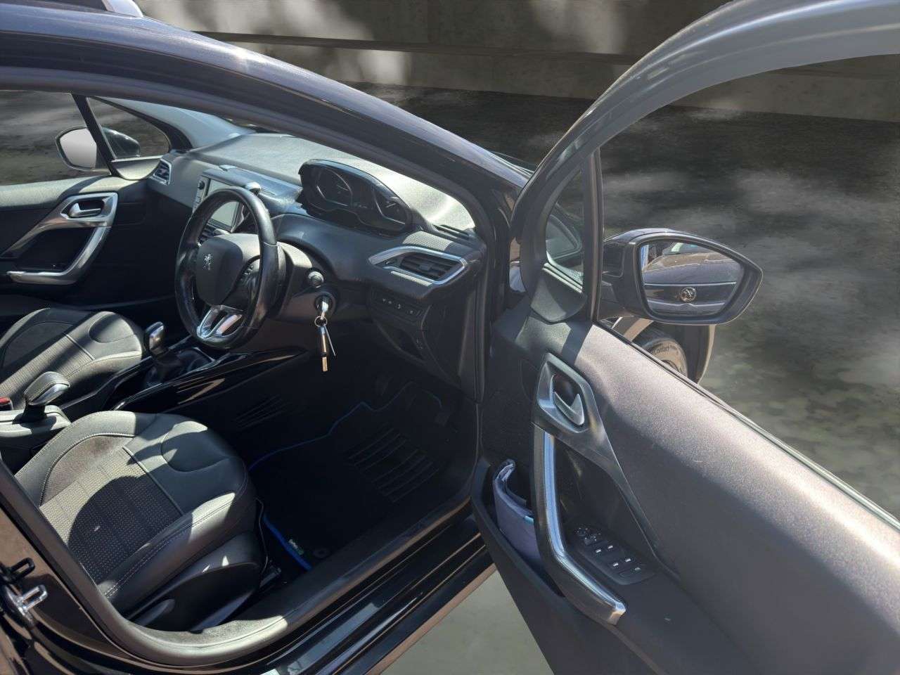 2018 PEUGEOT 2008 2018 PEUGEOT 2008