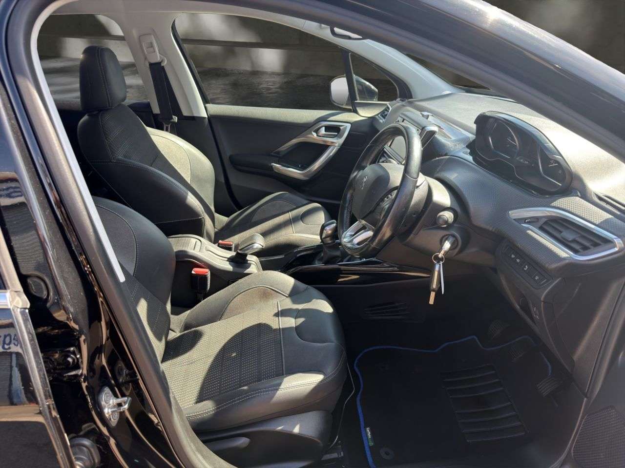A 2018 PEUGEOT 2008 1.2 PureTech Allure SUV 5dr Petrol Manual Euro 6 (s/s) (110 ps) £200 TO SEC A 2018 PEUGEOT 2008 1.2 PureTech Allure SUV 5dr Petrol Manual Euro 6 (s/s) (110 ps) £200 TO SEC