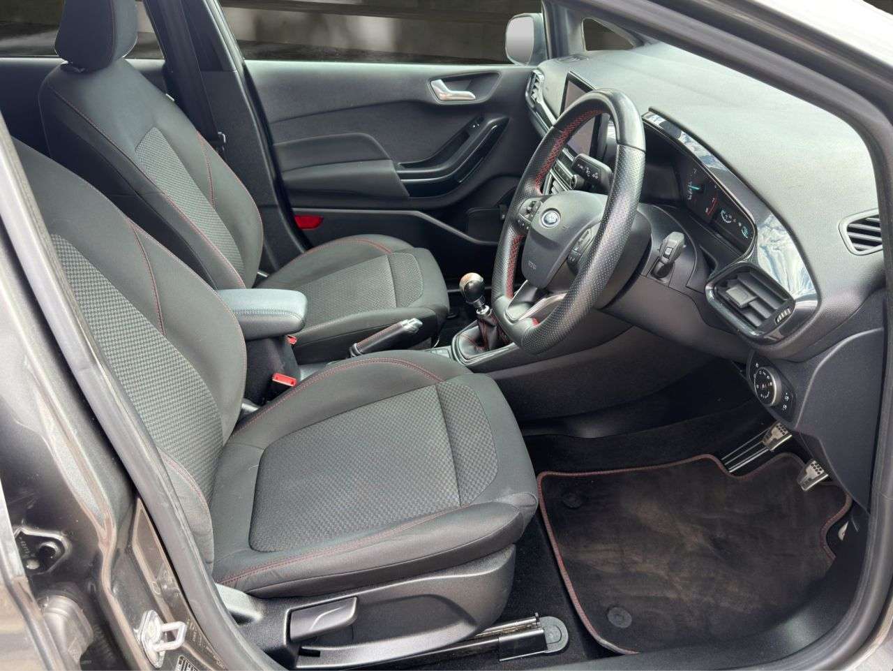 A 2020 FORD FIESTA 1.0T EcoBoost ST-Line Edition Hatchback 5dr Petrol Manual Euro 6 (s/s) (125 A 2020 FORD FIESTA 1.0T EcoBoost ST-Line Edition Hatchback 5dr Petrol Manual Euro 6 (s/s) (125