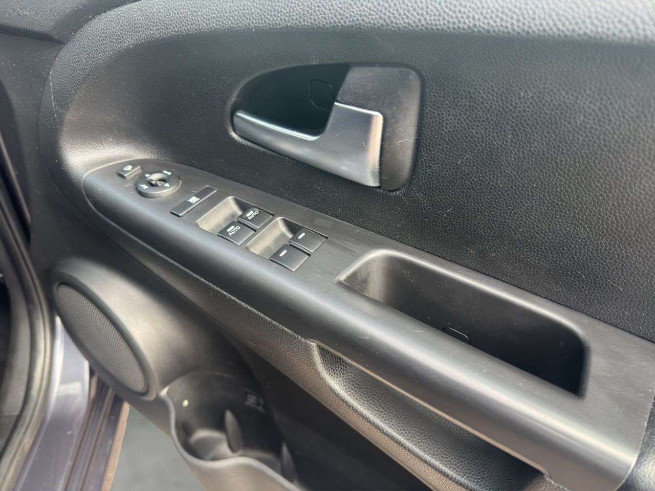 2016 KIA VENGA 2016 KIA VENGA