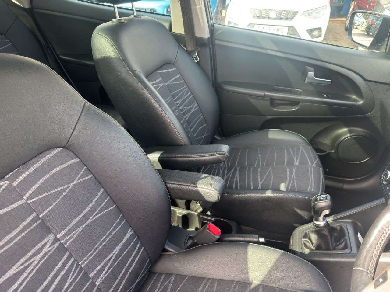 2016 KIA VENGA 2016 KIA VENGA