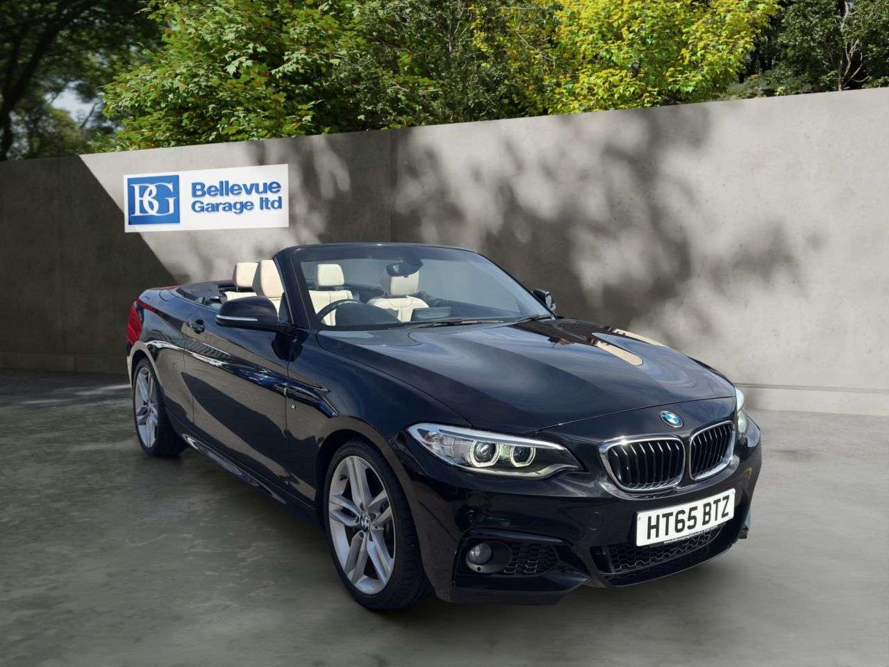 A 2015 BMW 2 SERIES 2.0 220d M Sport Convertible 2dr Diesel Manual Euro 6 (s/s) (190 ps) £200 T A 2015 BMW 2 SERIES 2.0 220d M Sport Convertible 2dr Diesel Manual Euro 6 (s/s) (190 ps) £200 T