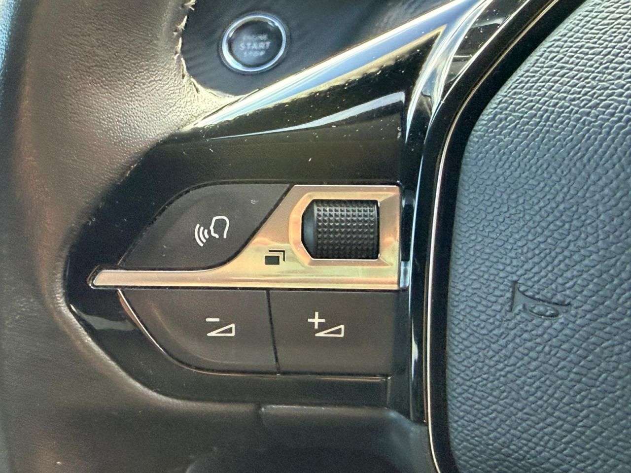 2022 PEUGEOT 208 2022 PEUGEOT 208