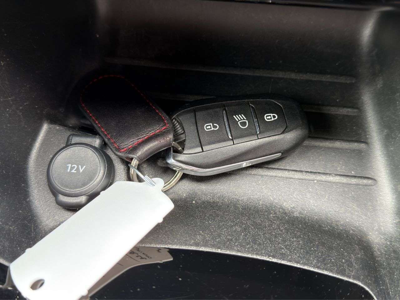 2020 PEUGEOT 2008 2020 PEUGEOT 2008