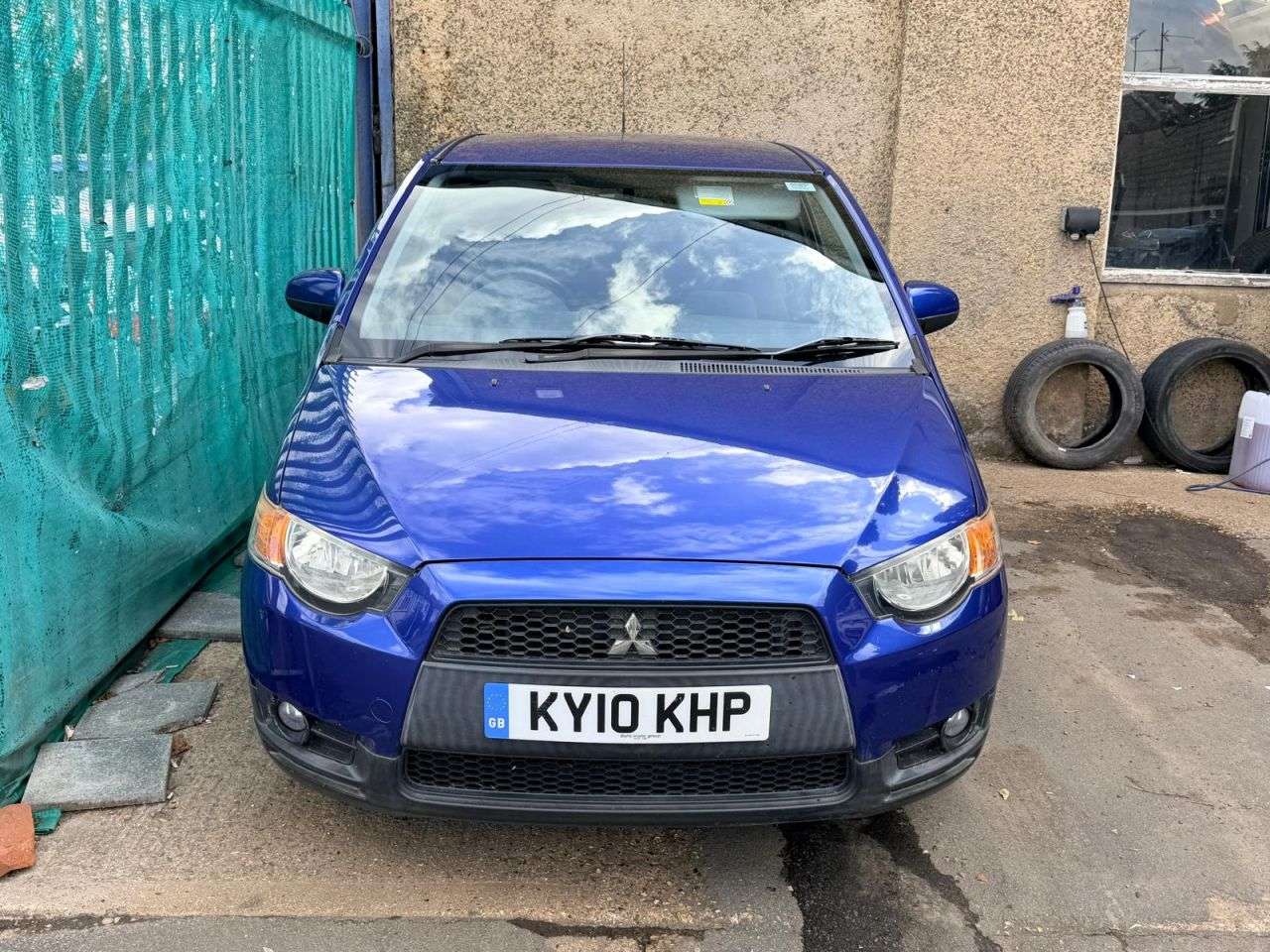 A 2010 MITSUBISHI COLT 1.3 CZ2 Hatchback 3dr Petrol Manual Euro 4 (94 ps) £200 TO SECURE A 2010 MITSUBISHI COLT 1.3 CZ2 Hatchback 3dr Petrol Manual Euro 4 (94 ps) £200 TO SECURE