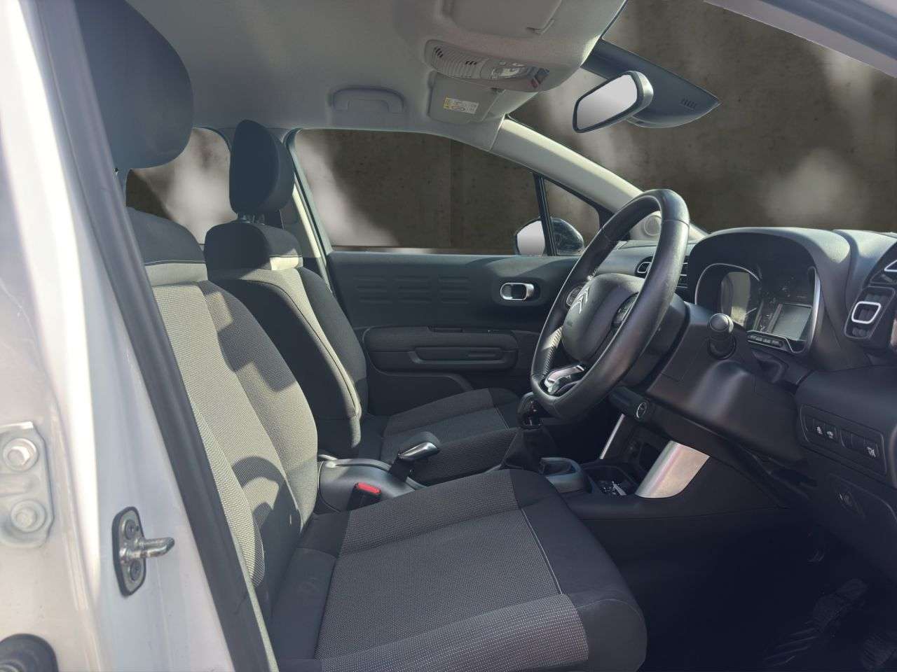 A 2018 CITROEN C3 AIRCROSS 1.6 BlueHDi Flair SUV 5dr Diesel Manual Euro 6 (100 ps) £200 TO SECURE, DEL A 2018 CITROEN C3 AIRCROSS 1.6 BlueHDi Flair SUV 5dr Diesel Manual Euro 6 (100 ps) £200 TO SECURE, DEL