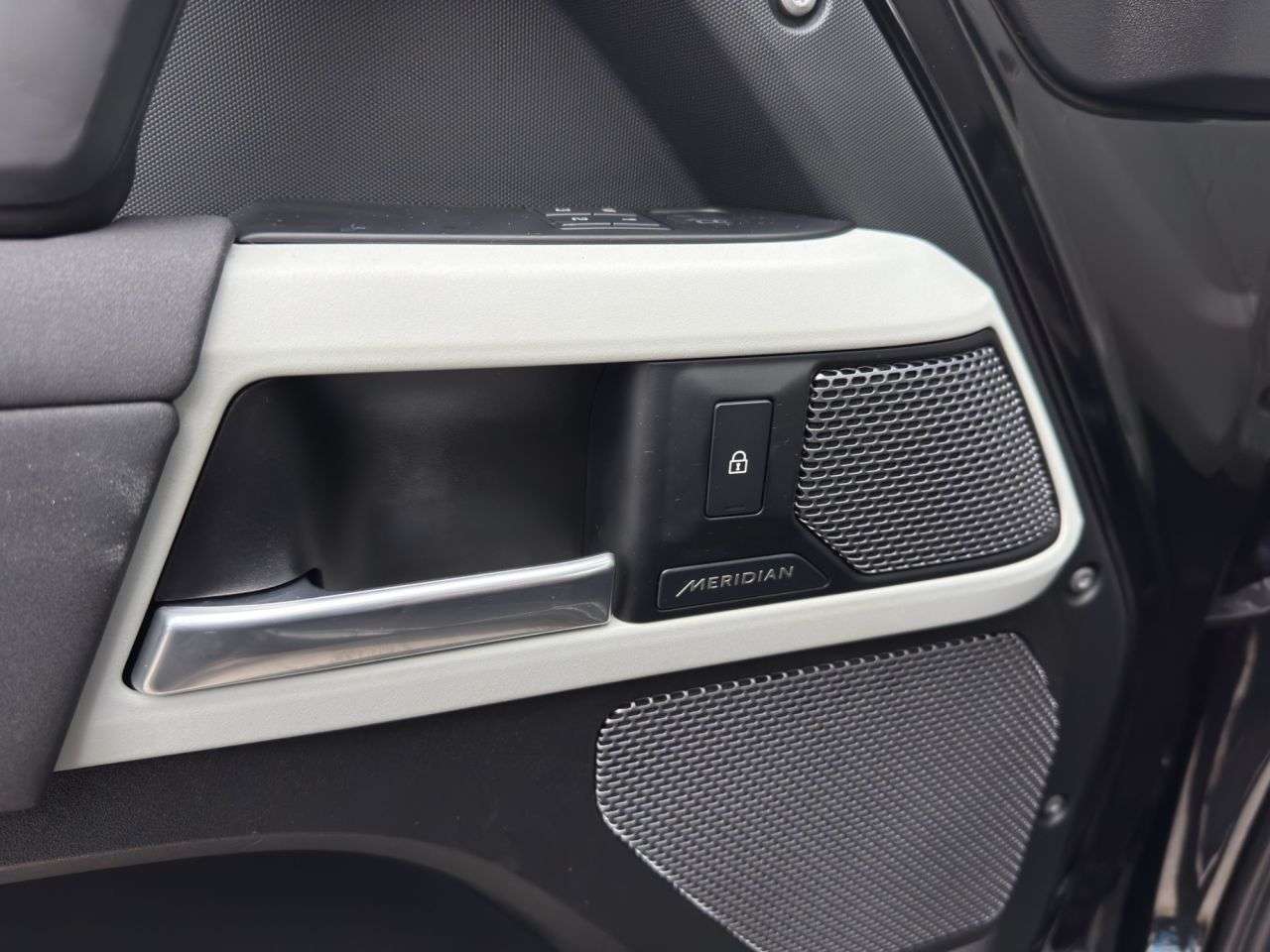 2021 LAND ROVER DEFENDER 110 2021 LAND ROVER DEFENDER 110
