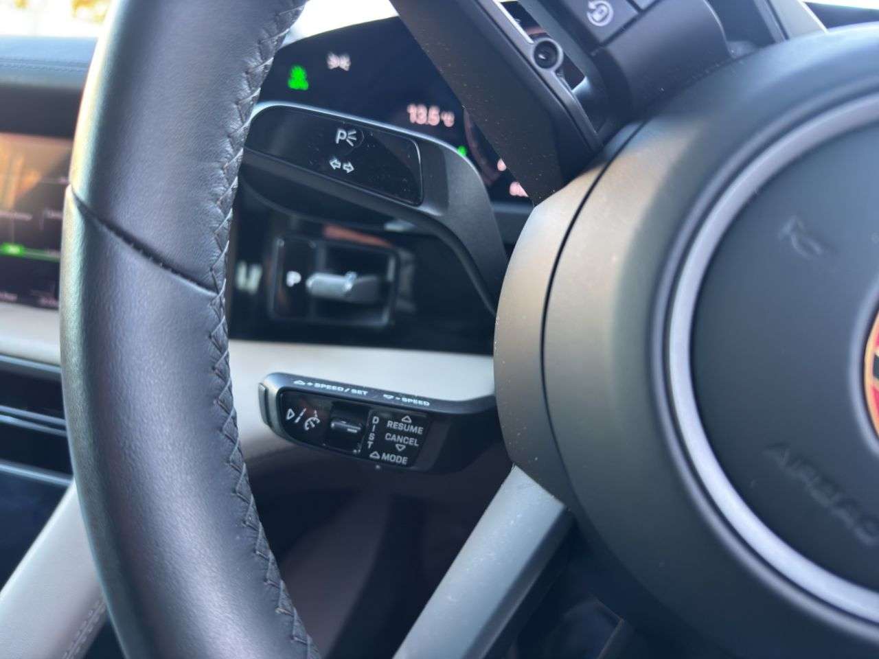 2023 PORSCHE TAYCAN 2023 PORSCHE TAYCAN