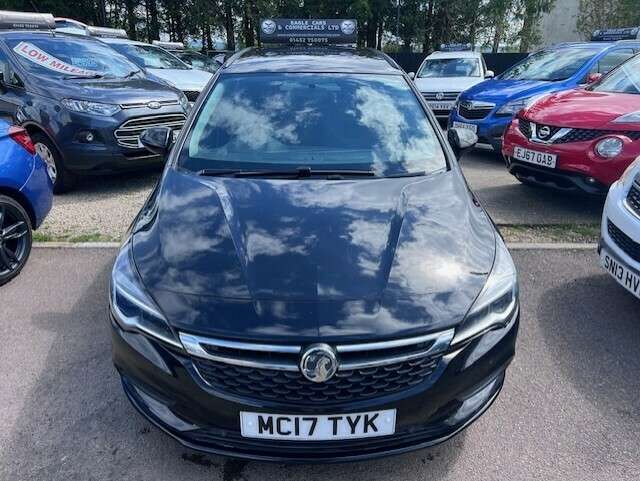 A 2017 VAUXHALL ASTRA DESIGN CDTI A 2017 VAUXHALL ASTRA DESIGN CDTI