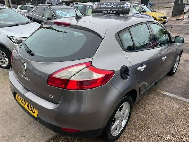 2010 RENAULT MEGANE 2010 RENAULT MEGANE