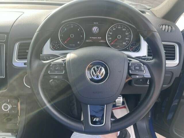 2017 VOLKSWAGEN TOUAREG 2017 VOLKSWAGEN TOUAREG