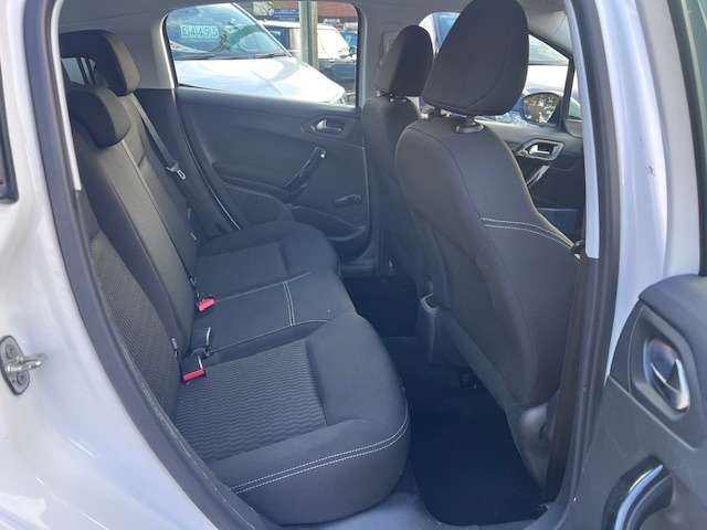 2016 PEUGEOT 208 2016 PEUGEOT 208