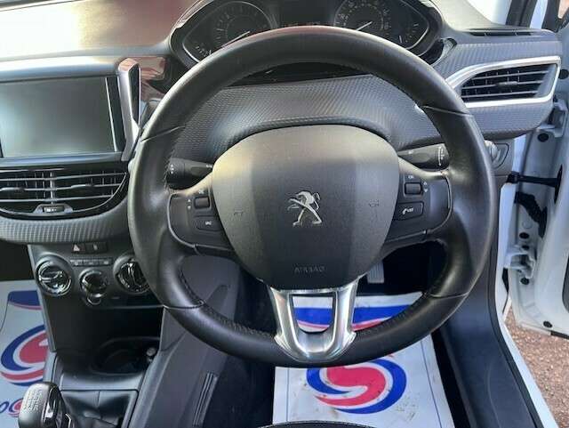 2016 PEUGEOT 208 2016 PEUGEOT 208