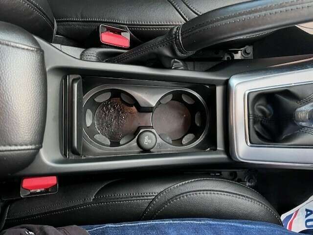2017 VOLVO V40 2017 VOLVO V40
