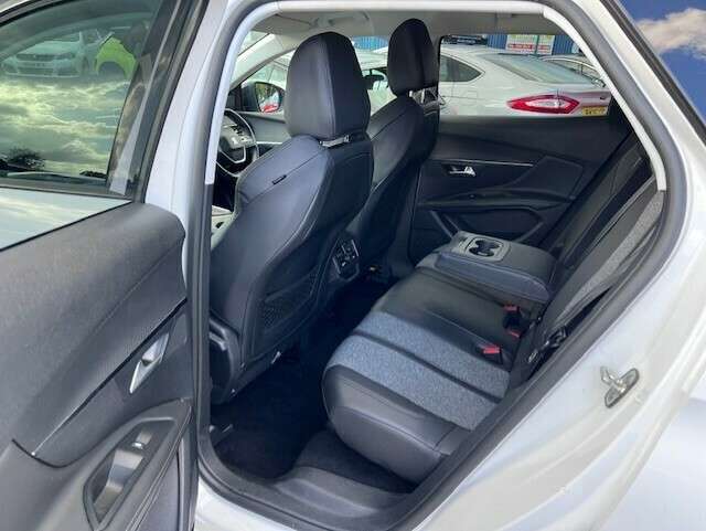 2017 PEUGEOT 3008 2017 PEUGEOT 3008