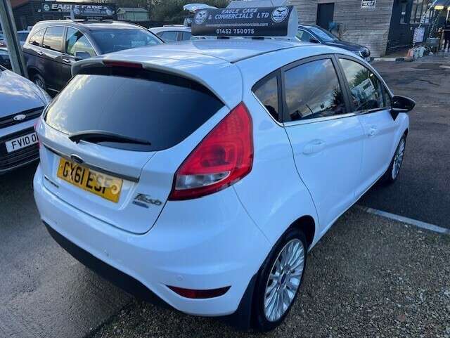 2011 FORD FIESTA 2011 FORD FIESTA