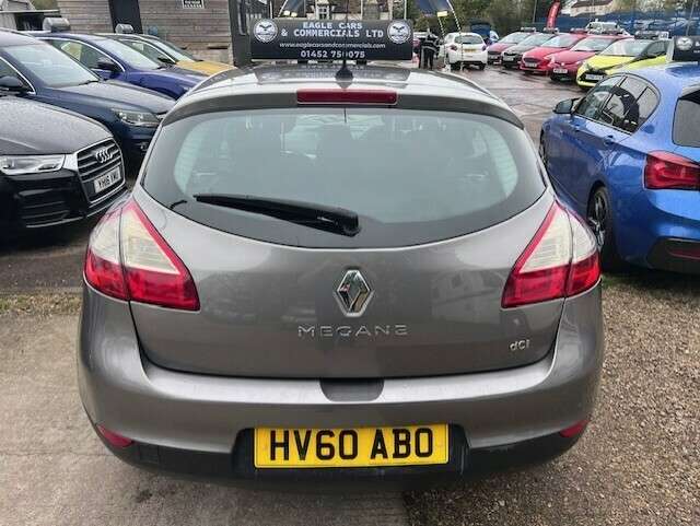 2010 RENAULT MEGANE 2010 RENAULT MEGANE