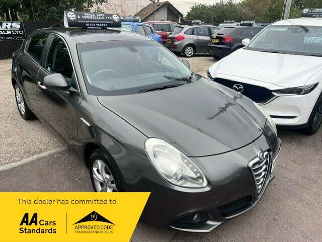 A 2010 ALFA ROMEO GIULIETTA JTDM-2 LUSSO A 2010 ALFA ROMEO GIULIETTA JTDM-2 LUSSO