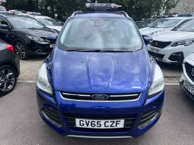 A 2015 FORD KUGA TITANIUM A 2015 FORD KUGA TITANIUM