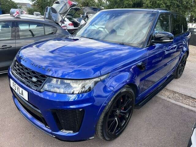 A 2018 LAND ROVER RANGE ROVER SPORT A 2018 LAND ROVER RANGE ROVER SPORT