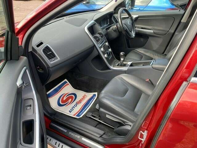 2015 VOLVO XC60 2015 VOLVO XC60