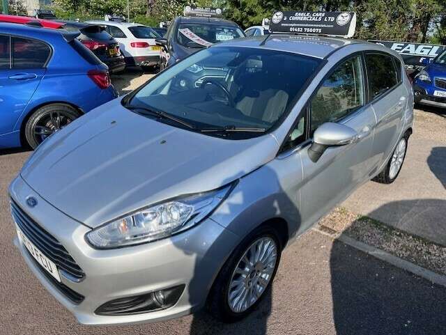 A 2013 FORD FIESTA TITANIUM A 2013 FORD FIESTA TITANIUM