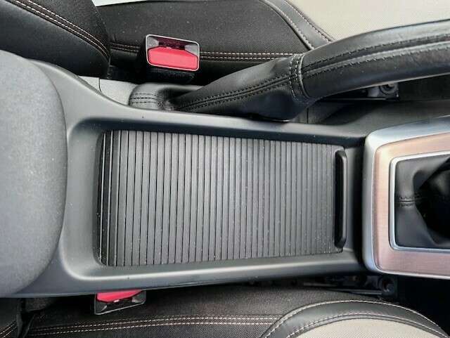 2014 VOLVO V40 2014 VOLVO V40