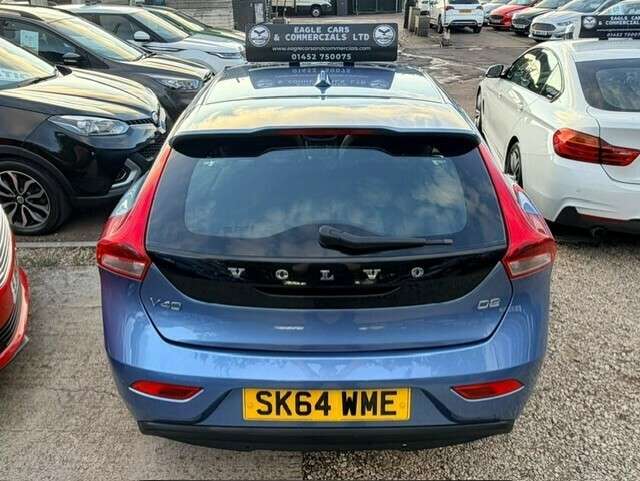 2014 VOLVO V40 2014 VOLVO V40