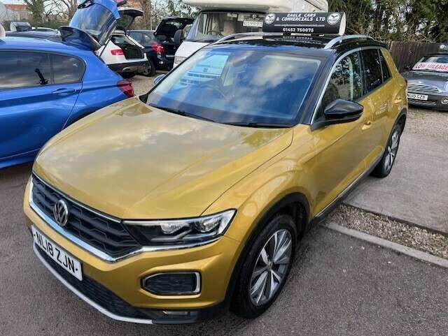 A 2018 VOLKSWAGEN T-ROC DESIGN TSI A 2018 VOLKSWAGEN T-ROC DESIGN TSI