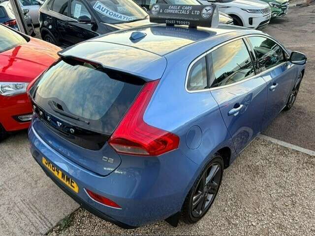 2014 VOLVO V40 2014 VOLVO V40
