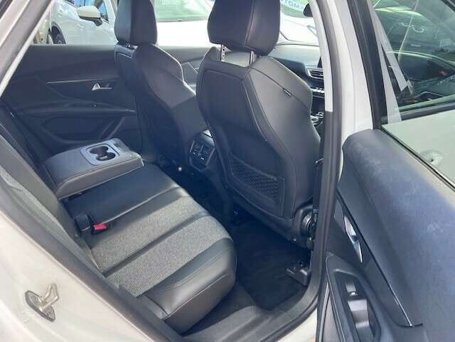 2017 PEUGEOT 3008 2017 PEUGEOT 3008