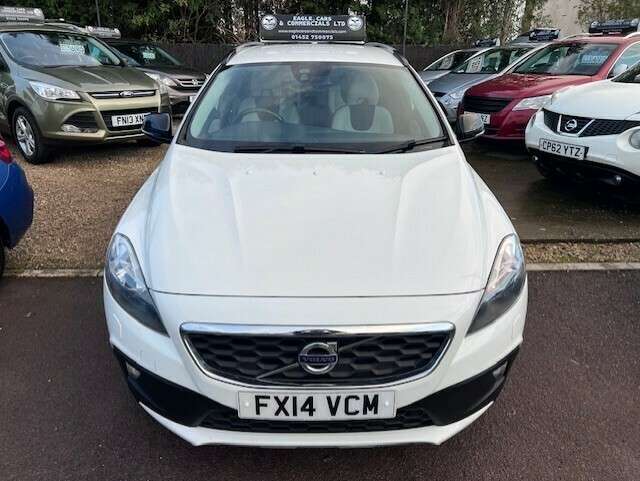 2014 VOLVO V40 2014 VOLVO V40
