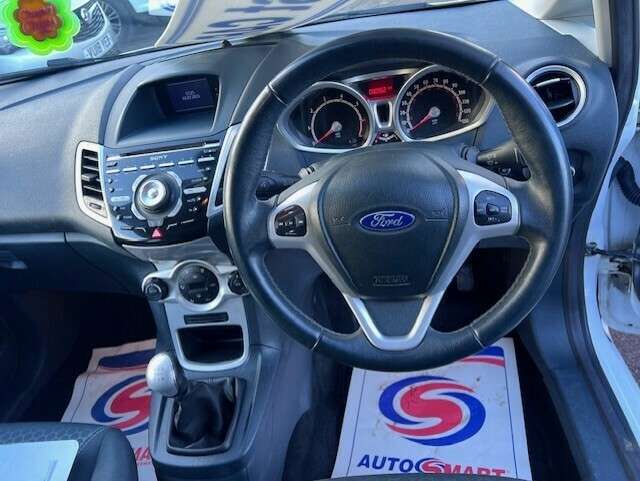 2011 FORD FIESTA 2011 FORD FIESTA