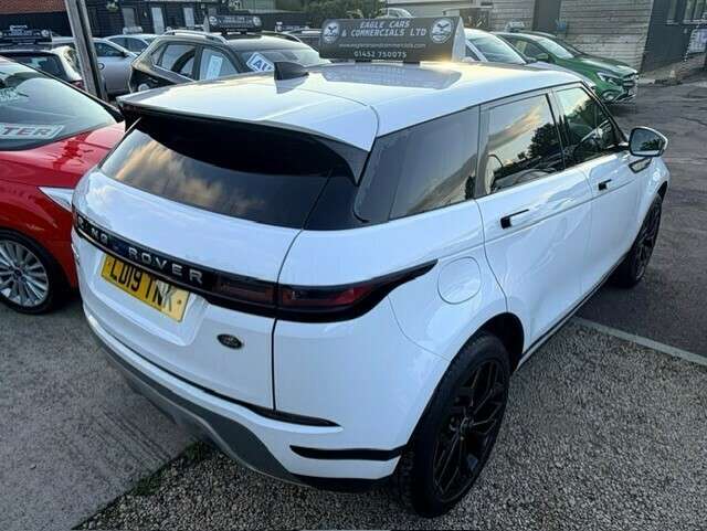 A 2019 LAND ROVER RANGE ROVER EVOQUE STANDARD A 2019 LAND ROVER RANGE ROVER EVOQUE STANDARD