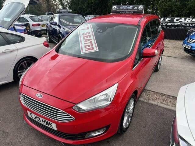 A 2019 FORD C-MAX GRAND TITANIUM A 2019 FORD C-MAX GRAND TITANIUM