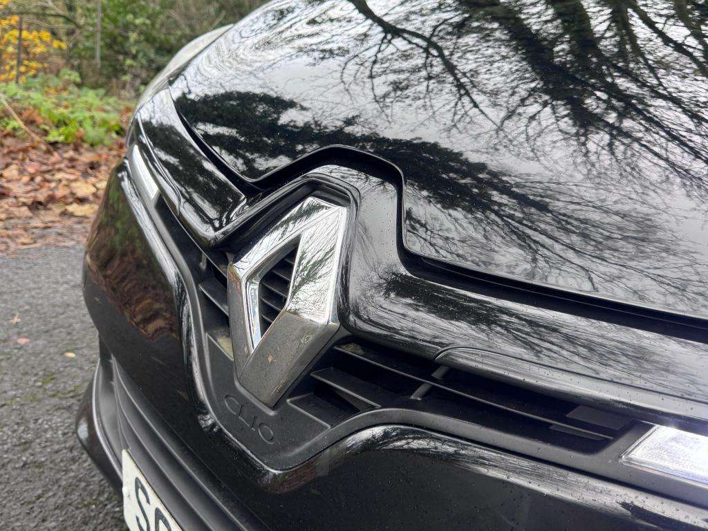 2015 RENAULT CLIO 2015 RENAULT CLIO