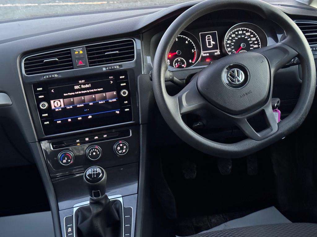 2018 VOLKSWAGEN GOLF 2018 VOLKSWAGEN GOLF