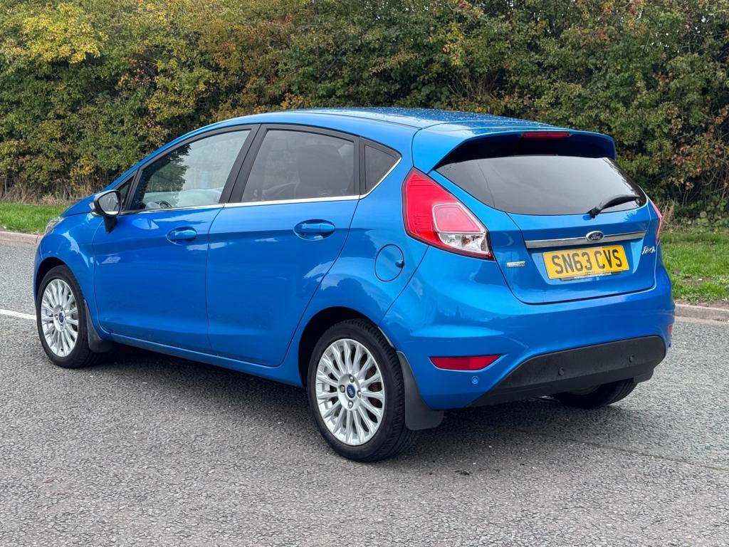 A 2013 FORD FIESTA Titanium A 2013 FORD FIESTA Titanium