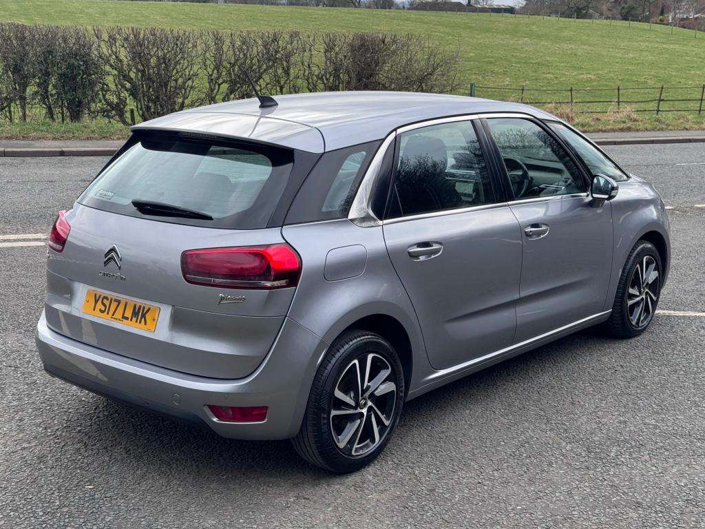 A 2017 CITROEN C4 PICASSO Feel Blue Hdi S/s A 2017 CITROEN C4 PICASSO Feel Blue Hdi S/s