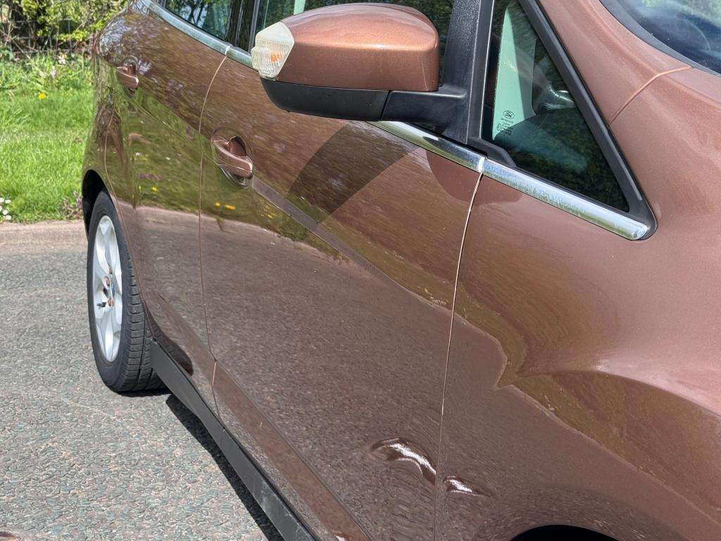 A 2014 FORD C-MAX Zetec Tdci A 2014 FORD C-MAX Zetec Tdci