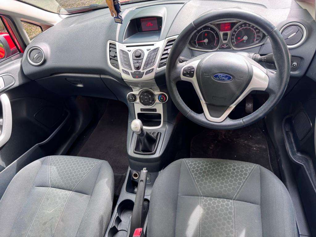 2011 FORD FIESTA 2011 FORD FIESTA