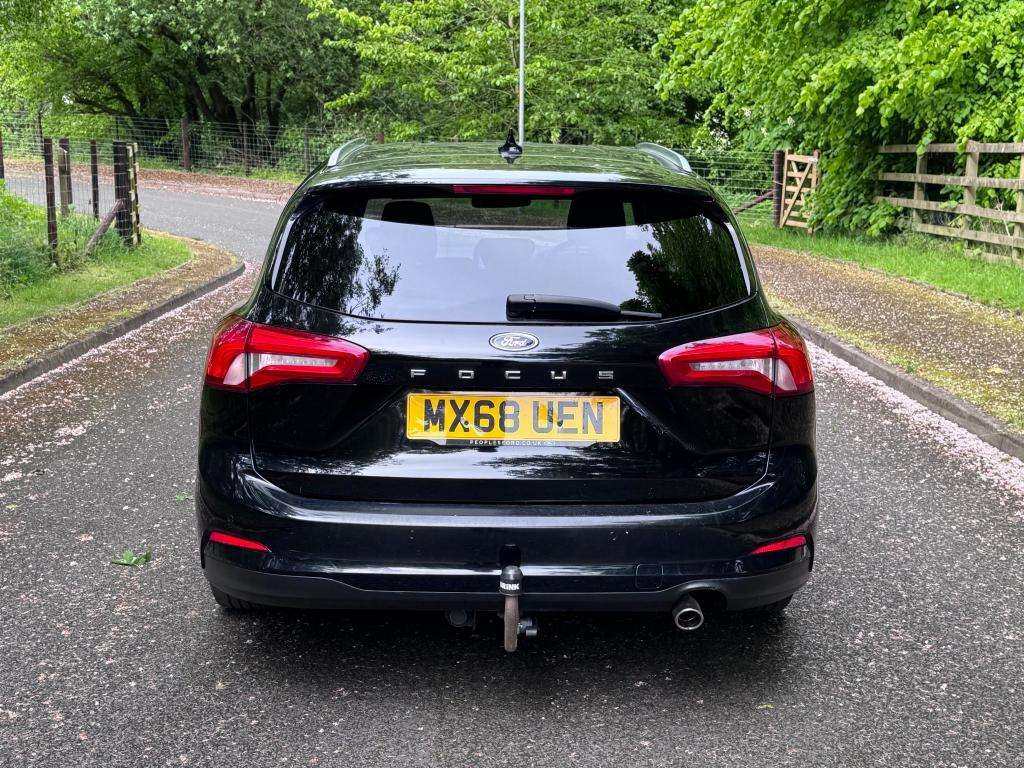 A 2019 FORD FOCUS Titanium A 2019 FORD FOCUS Titanium