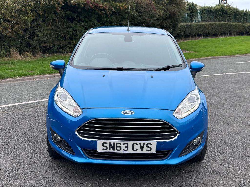 A 2013 FORD FIESTA Titanium A 2013 FORD FIESTA Titanium