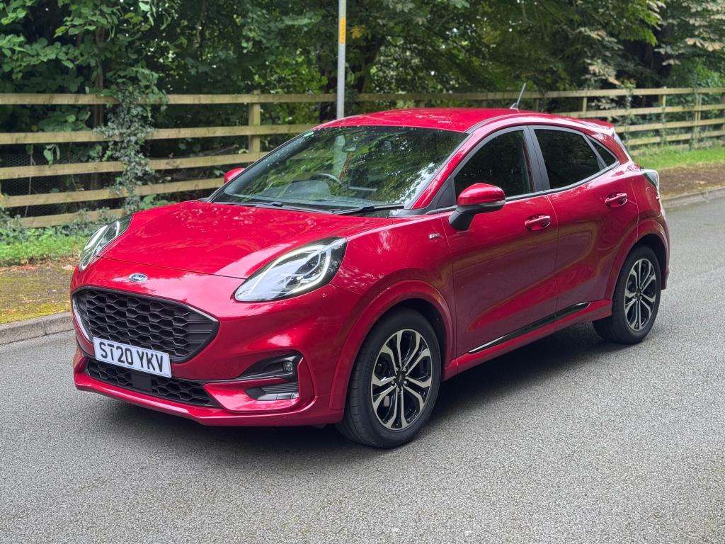 A 2020 FORD PUMA St-line Mhev A 2020 FORD PUMA St-line Mhev