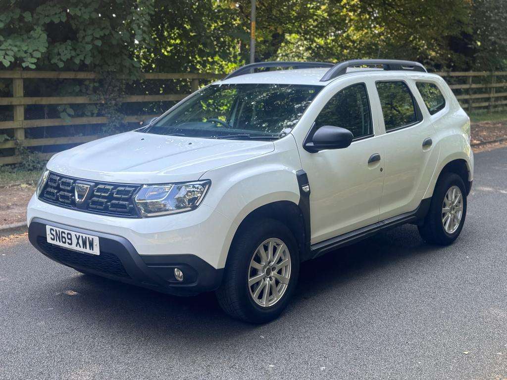 A 2019 DACIA DUSTER Essential Tce 4x2 A 2019 DACIA DUSTER Essential Tce 4x2