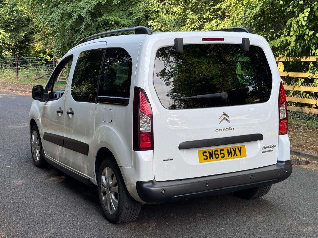 A 2016 CITROEN BERLINGO MULTISPACE Xtr Blue Hdi A 2016 CITROEN BERLINGO MULTISPACE Xtr Blue Hdi